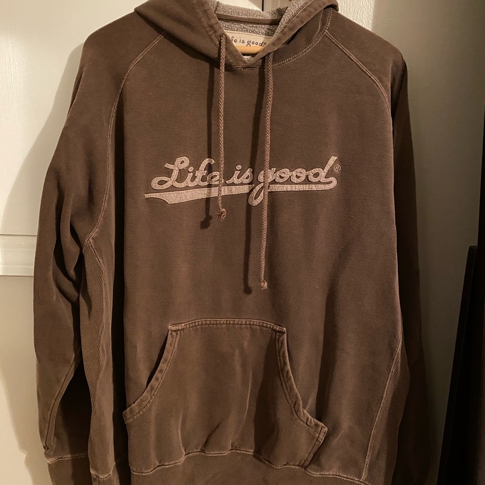 Life is good men’s large lightly used hoodie